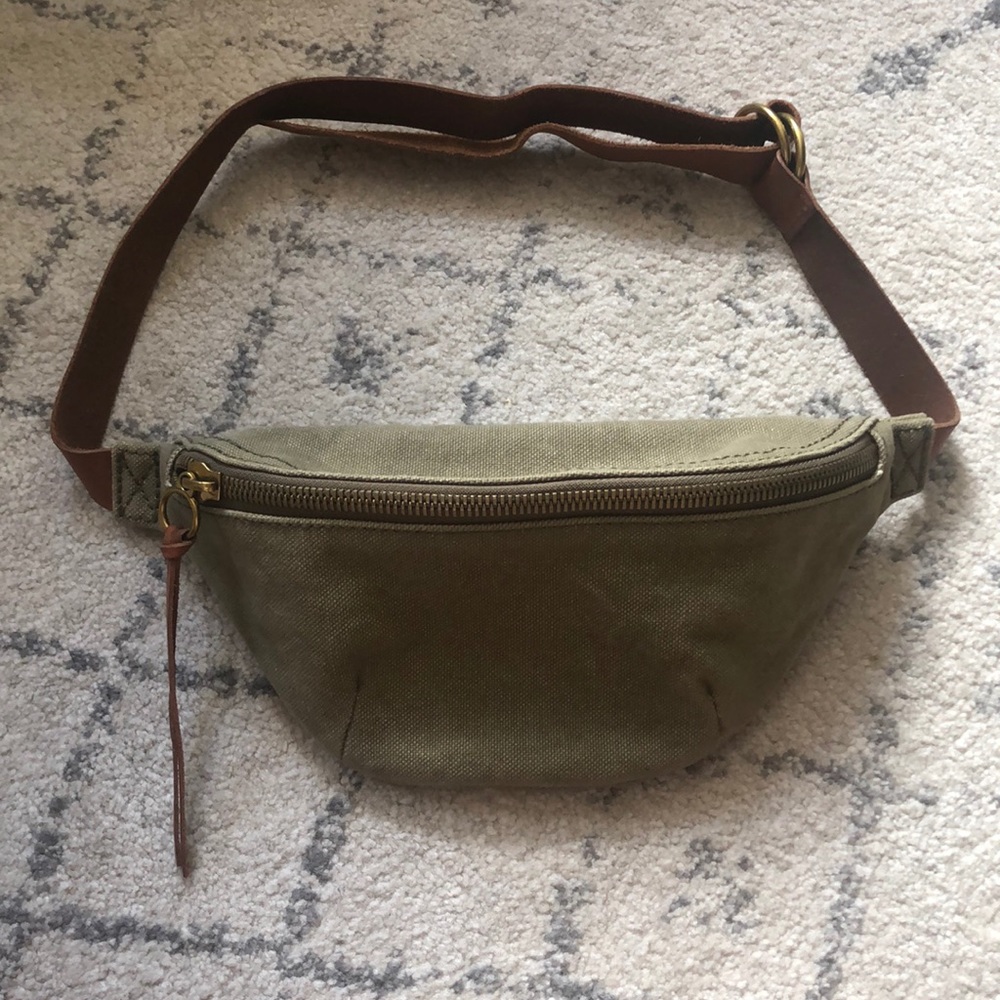 NWT Madewell Canvas Fanny Pack